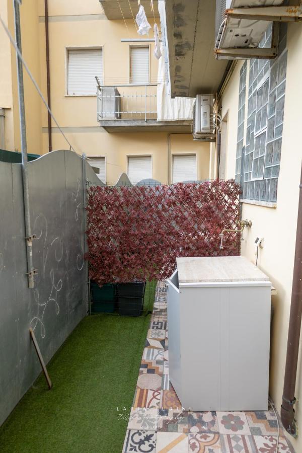 Merlo 2 Mare & Parking Viareggio Exterior photo