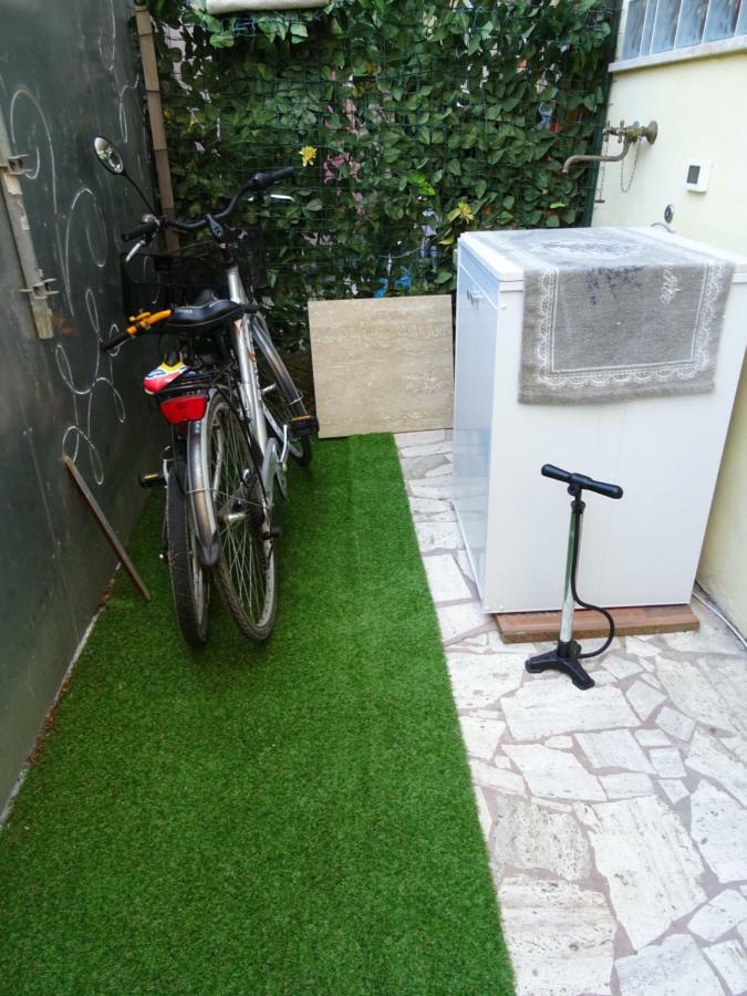 Merlo 2 Mare & Parking Viareggio Exterior photo